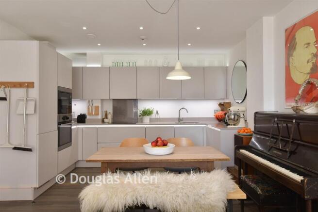 Lounge/Kitchen /Dining Room