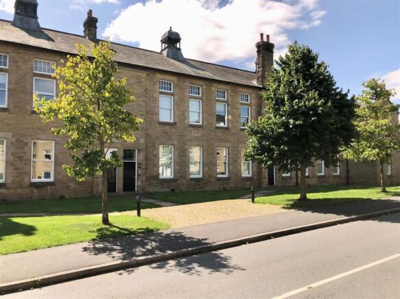 Buckden Court Front.jpg