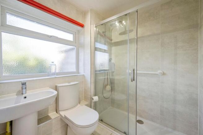 3 bed Semi-Detached Bungalow for sale Image 12
