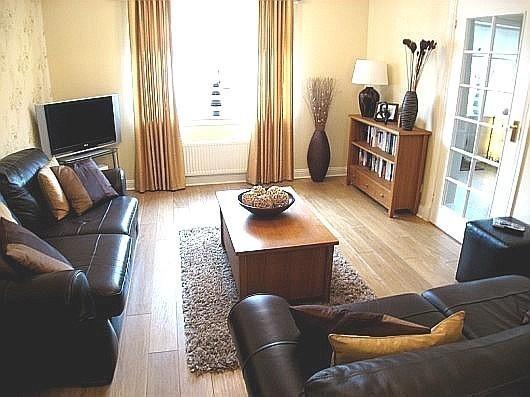 LOUNGE C