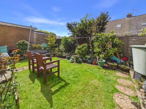 4 bed Detached for sale Image 9