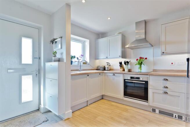 Kitchen New.jpg