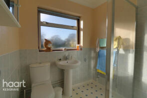 17, Columbia Close, Ipswich IP5 1EY