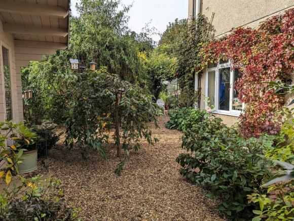 Photo 16