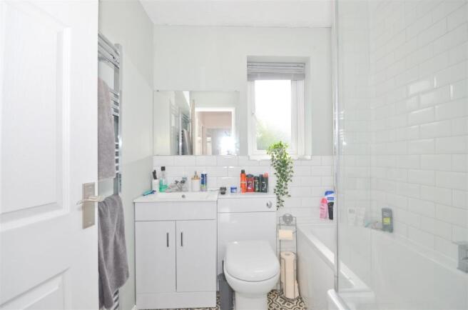 Family Bathroom.JPG