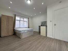 11, Addison Avenue, Hounslow TW3 4AP