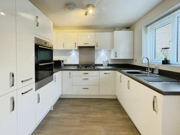 Yarrow Close, Lyde Green, Bristol, South Gloucestershire photo 3