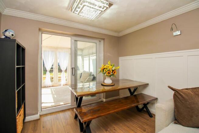 3 bed Semi-Detached for sale Image 7