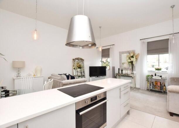 2 bed Apartment for sale Image 4