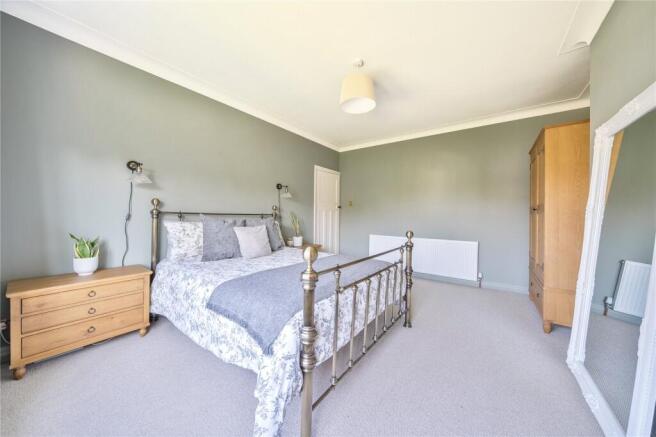 4 bed Semi-Detached for sale Image 7