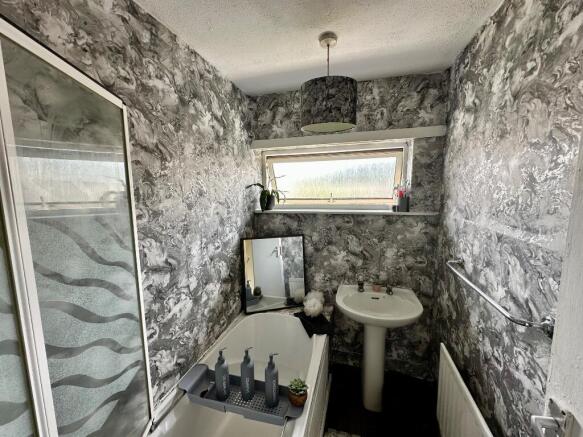 3 bed Terraced for sale Image 8