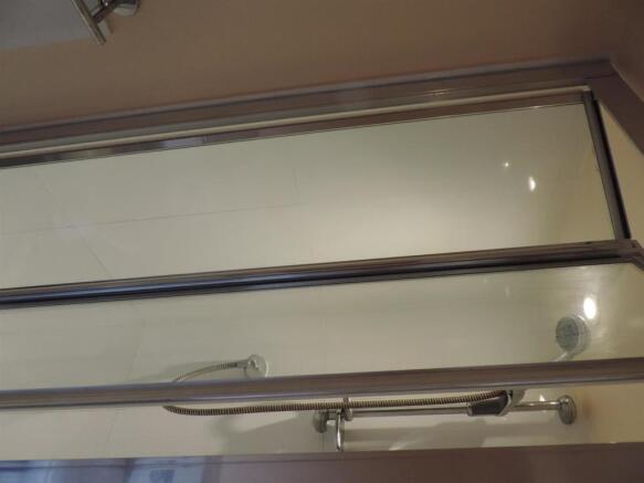 Ensuite shower room