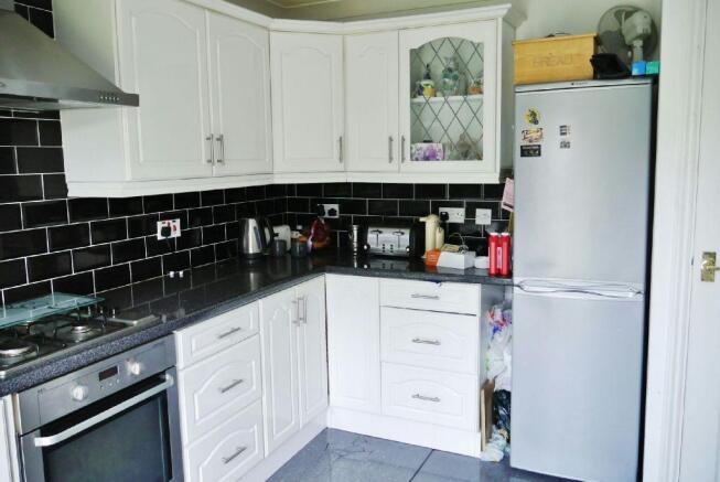 Kitchen photo 2