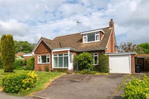 70, Carlton Road, Redhill RH1 2DD