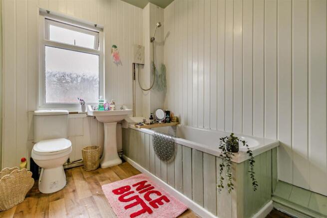3 bed Terraced for sale Image 5