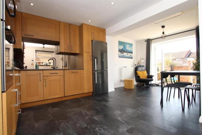 Kitchen Dining Room.JPG
