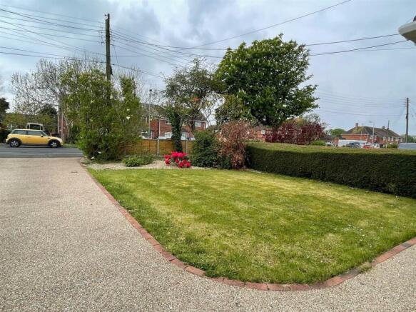 Front Garden.jpg