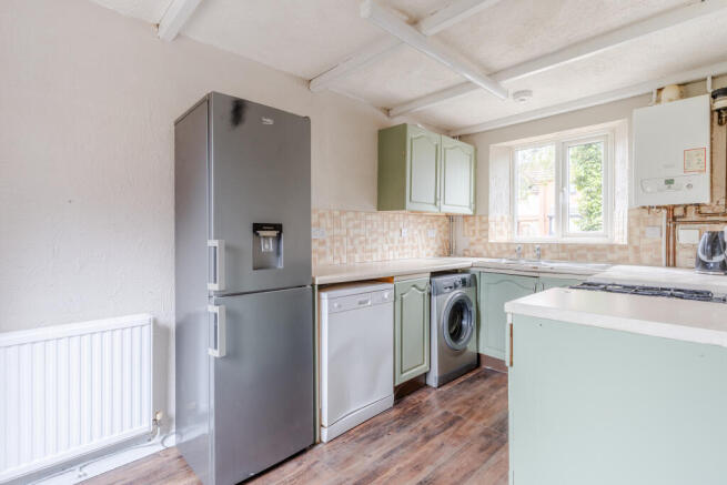 76 Oaktree Crescent-9
