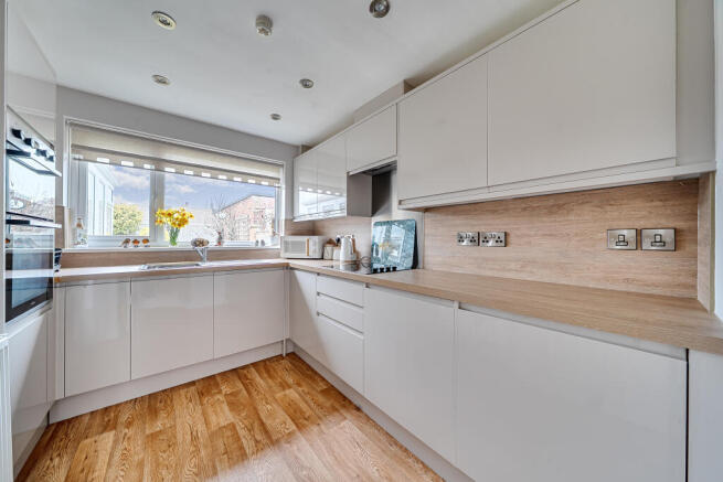 1425709569b2c0fa27849