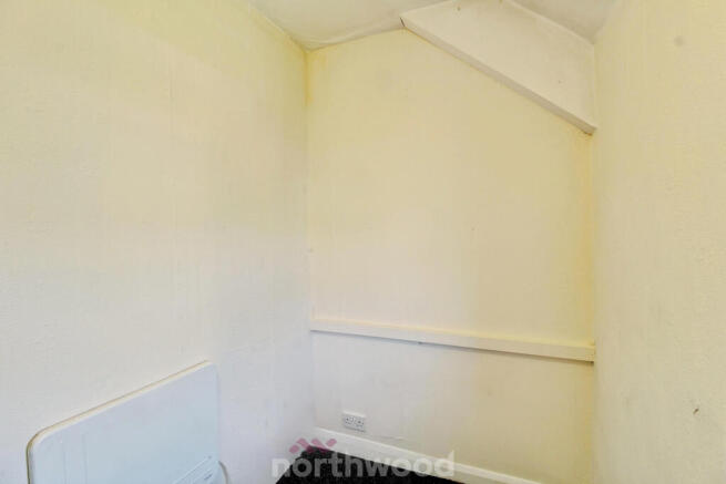 4 bed Terraced for sale Image 8