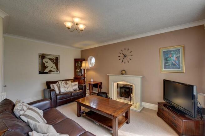 Livingroom1.jpg