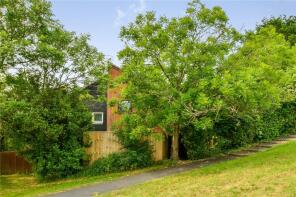 73, Lowden Close, Winchester SO22 4EW