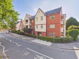 20, 10 12 Woodman House, High Street, Rickmansworth WD3 1FY