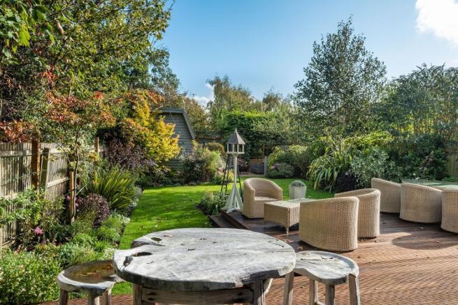 Decking to Garden