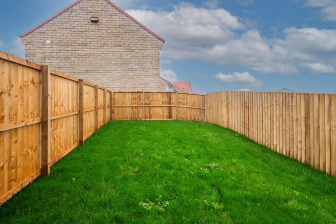 3 bed House to rent Image 12