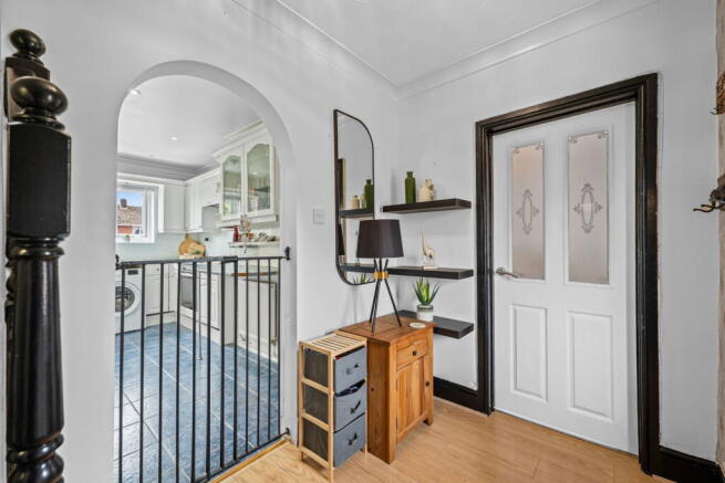 3 bed Semi-Detached for sale Image 12