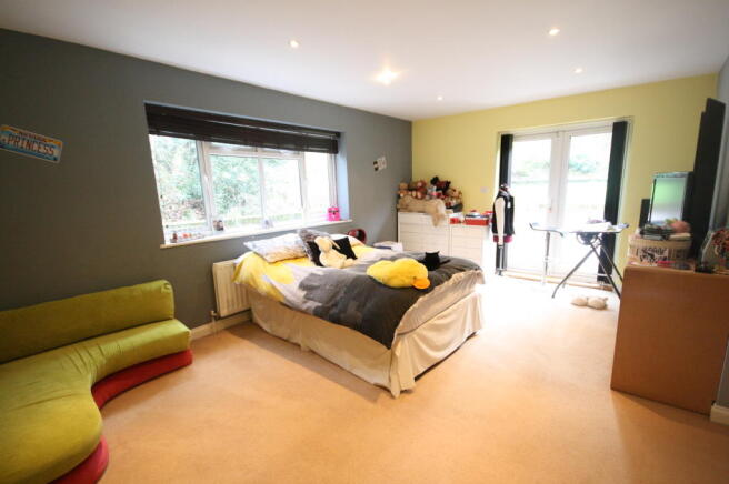 Photo 9