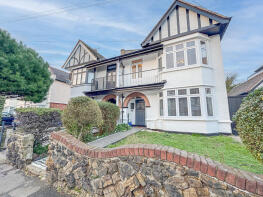 Flat First Floor, 183, Shaftesbury Avenue, Southend-on-sea SS1 3AL
