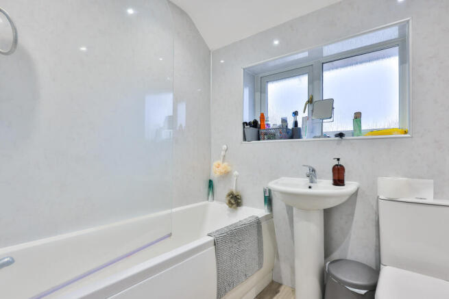 Juniper Close, New Earswick, York photo 4