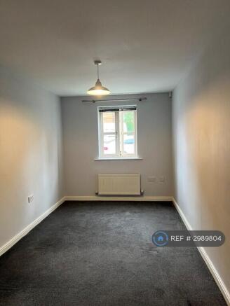 2 bed Flat to rent Image 5