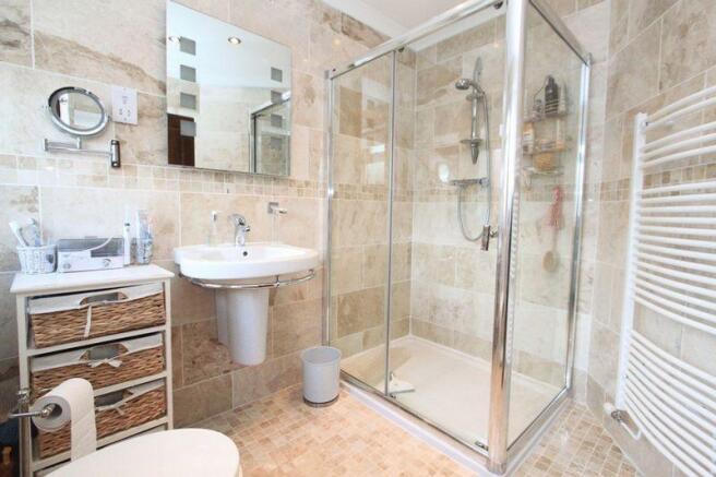 En Suite Showe...
