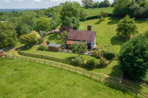 Humble Bee Hall, A438 Hollybush, Ledbury HR8 1ET