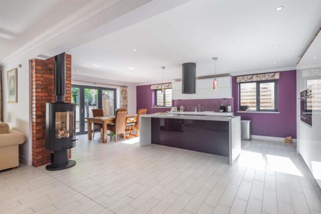 8480740-interior20-800.jpg
