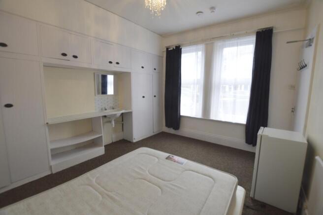 Bedroom1_2
