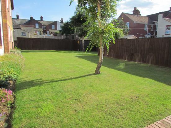 COMMUNAL GARDEN