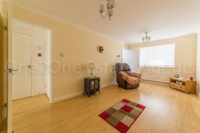 48 Pentre Close-2.jpg