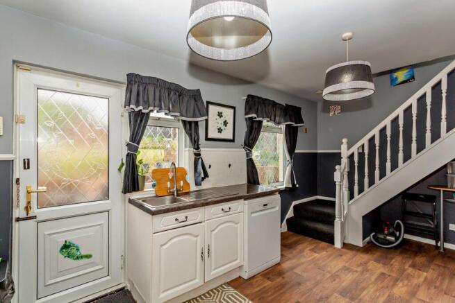 3 bed Semi-Detached for sale Image 8
