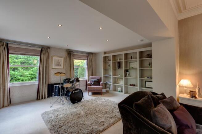 Formal Lounge