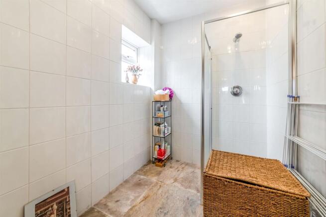 Shower Room: