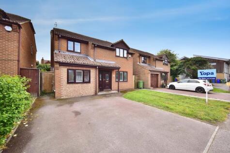 Frognal Gardens, Teynham, Sittingbourne, ME9