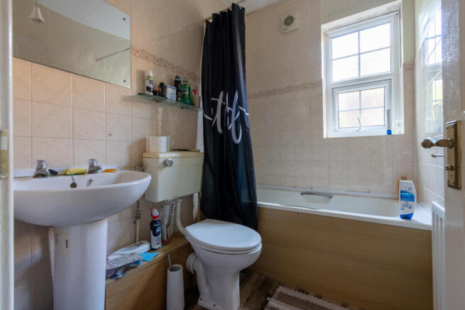 1 bed Flat for sale Image 8