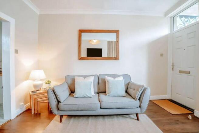 3 bed House to rent Image 5
