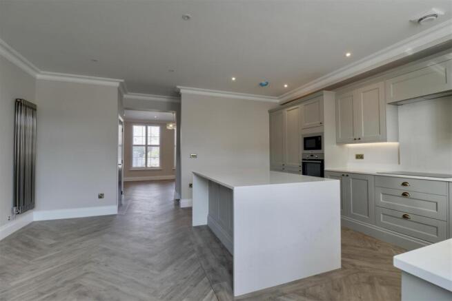 Portland Terrace, Kent Road, Southsea photo 4