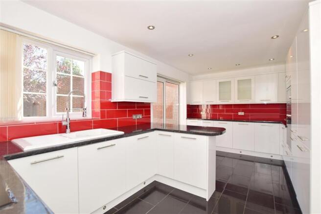 Kitchen/ Breakfast Room