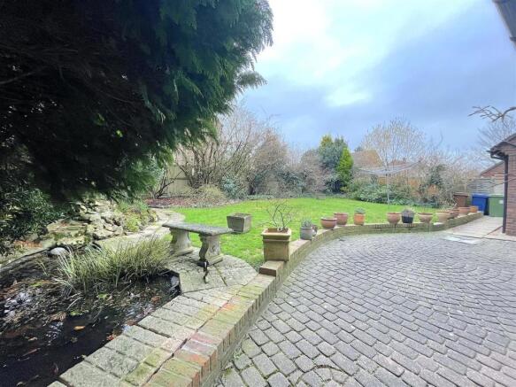 Garden (3).jpeg
