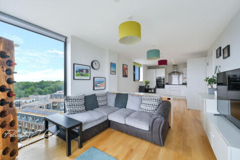 Parkside Avenue, Greenwich, London SE10